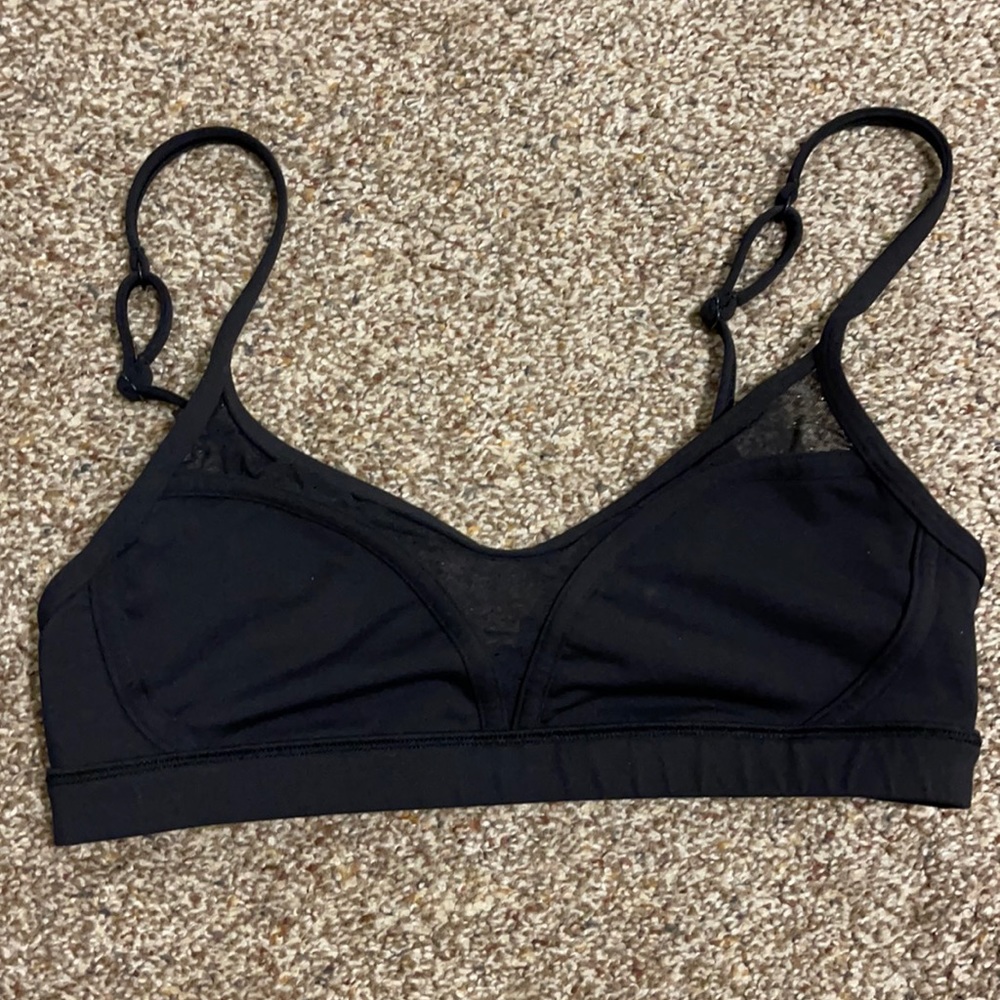 Lululemon sports bra. Mesh details. Black. size 6.